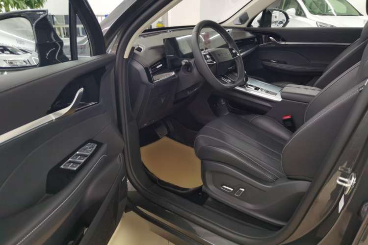 Used Roewe RX5 MAX 2022 2.0T Automatic Zhiwei Zunrong Edition