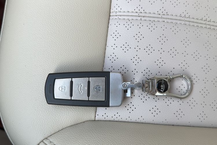 Used Zotye T700 2017 1.8T Dual-Clutch Luxury Model