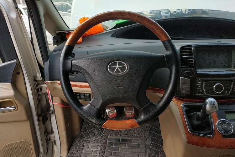 Used JAC Refine M5 2012 2.0T Gasoline Manual Business Edition