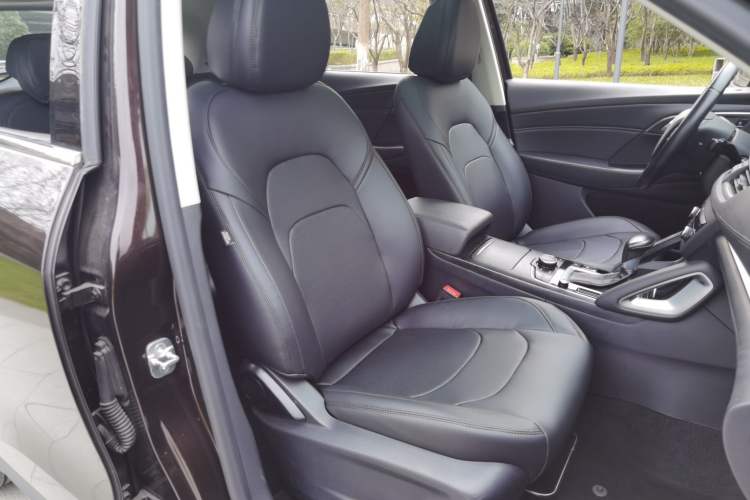 Used BORGWARD BX7 2018 28T 2WD Comfort Version 5 Seats China VI Emission Standard