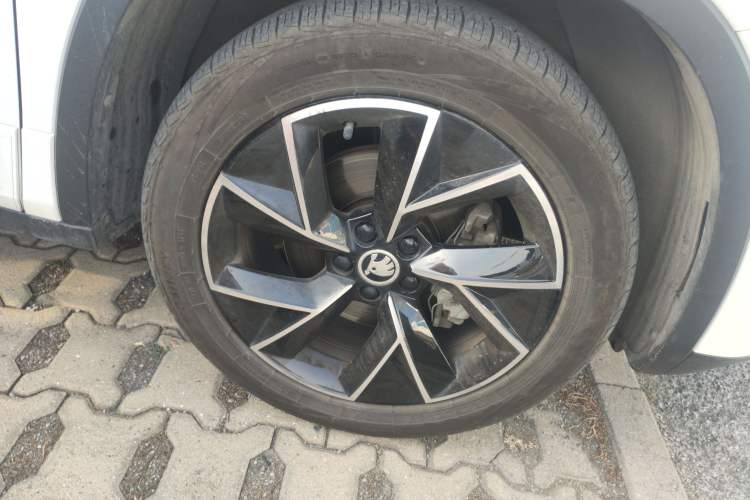 Used Skoda Kamiq 2020 GT 1.5L Automatic Flagship Model China VI Standard Right Front Wheel Hub