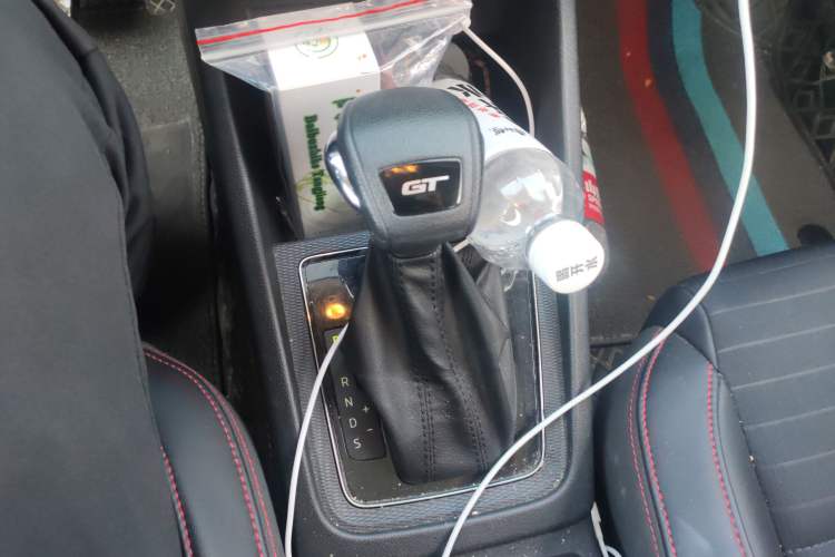 Used Skoda Kamiq 2020 GT 1.5L Automatic Flagship Model China VI Standard Gear Lever