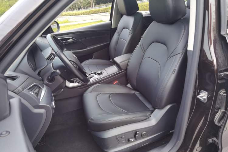 Used BORGWARD BX7 2018 28T 2WD Comfort Version 5 Seats China VI Emission Standard