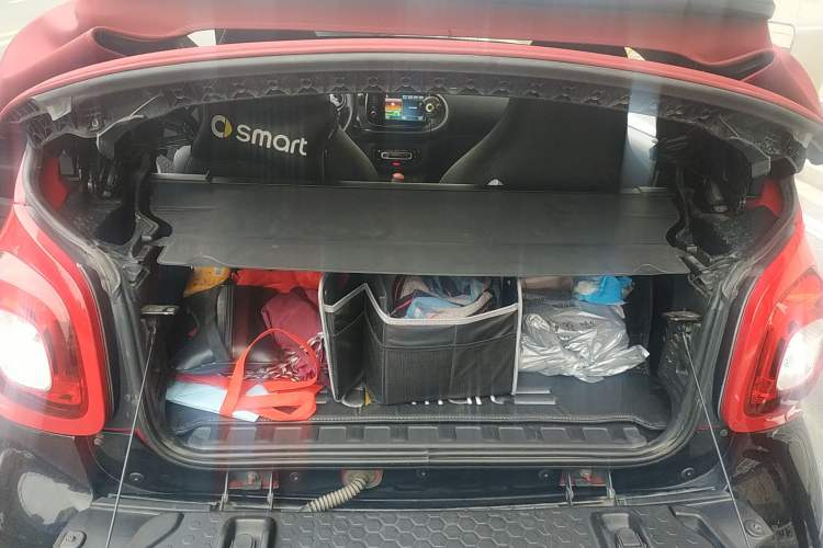 Used smart fortwo 2016 0.9T 66 kW Convertible Pioneer Edition
