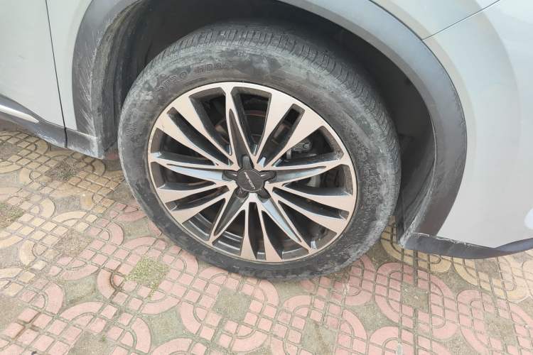 Used Dongfeng Fengon 580 2022 1.5T Automatic Luxury Edition
