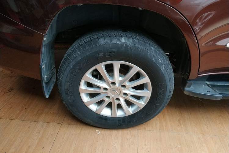 Used Foday Landfort 2015 2.4L Gasoline Two-Wheel Drive Standard Edition 7-Seater