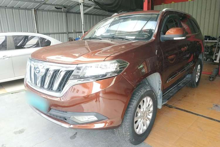 Used Foday Landfort 2015 2.4L Gasoline Two-Wheel Drive Standard Edition 7-Seater