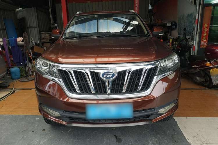 Used Foday Landfort 2015 2.4L Gasoline Two-Wheel Drive Standard Edition 7-Seater