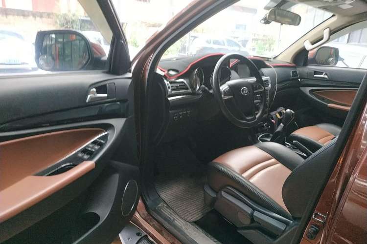 Used Foday Landfort 2015 2.4L Gasoline Two-Wheel Drive Standard Edition 7-Seater