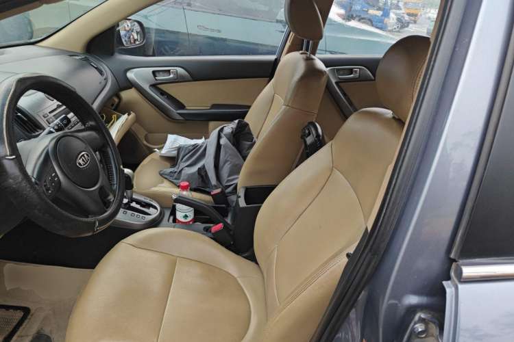 Used Kia Forte 2011 1.6L AT Premium
