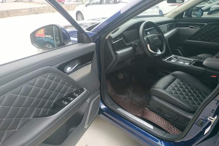 Used Venucia Star 2020 260T Automatic 48V Mild Hybrid Turbocharged Starry Edition