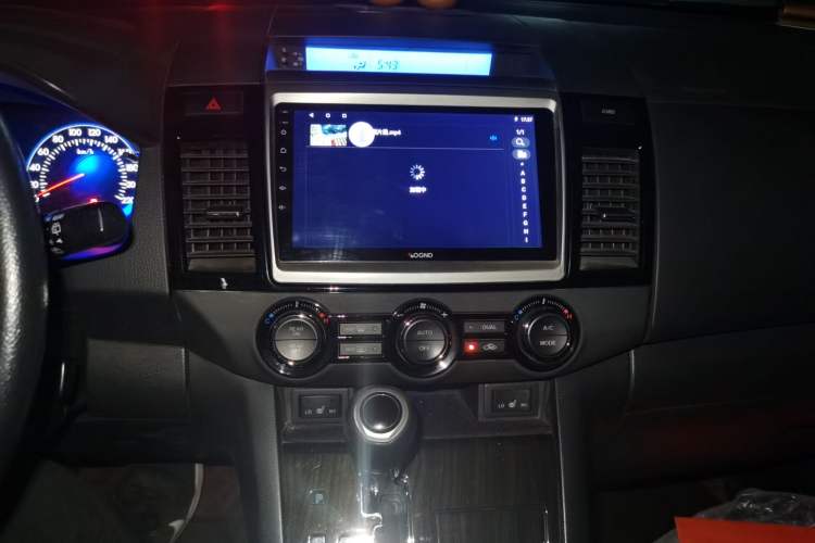 Used Mazda 8 2015 2.5L Ultimate Edition Audio And AC Panel