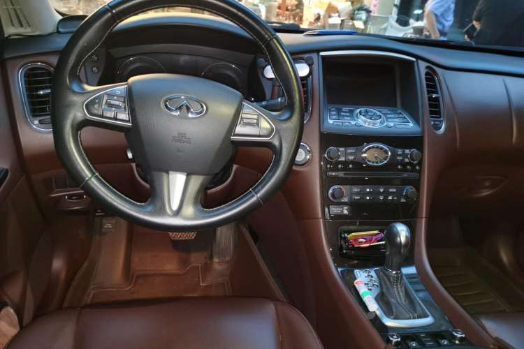 Used Infiniti QX50 2015 2.5L Enjoyment Edition
