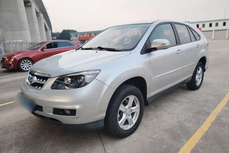 Used BYD S6 2014 2.0L Manual Luxury 5-Seater