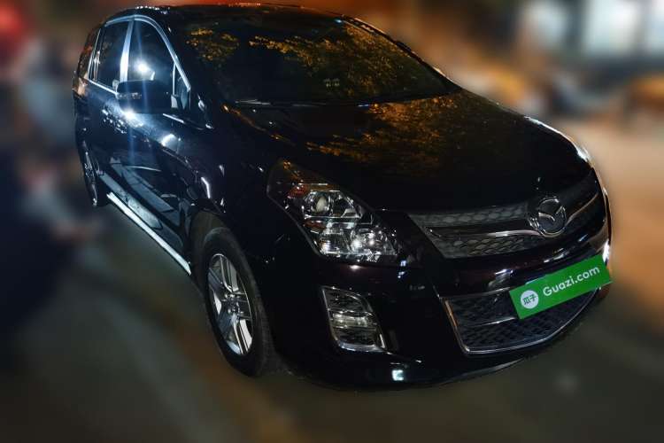 Used Mazda 8 2015 2.5L Ultimate Edition Front Right 45 Deg