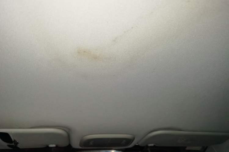 Used Oley Oley 2012 Sedan 1.5L Manual Comfort Model
