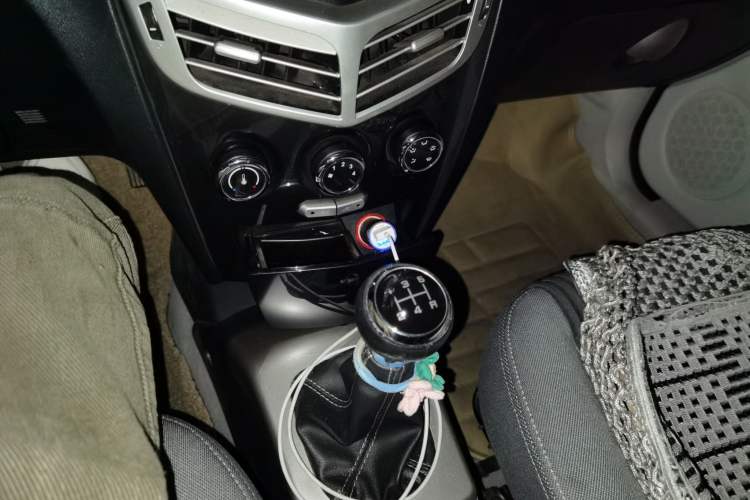 Used Oley Oley 2012 Sedan 1.5L Manual Comfort Model
