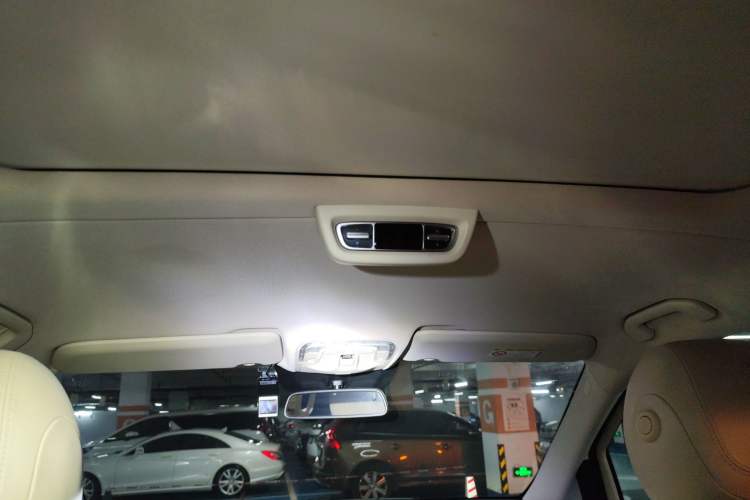 Used Mercedes-Benz V-Class 2016 V 260 L Prestige Extended Edition