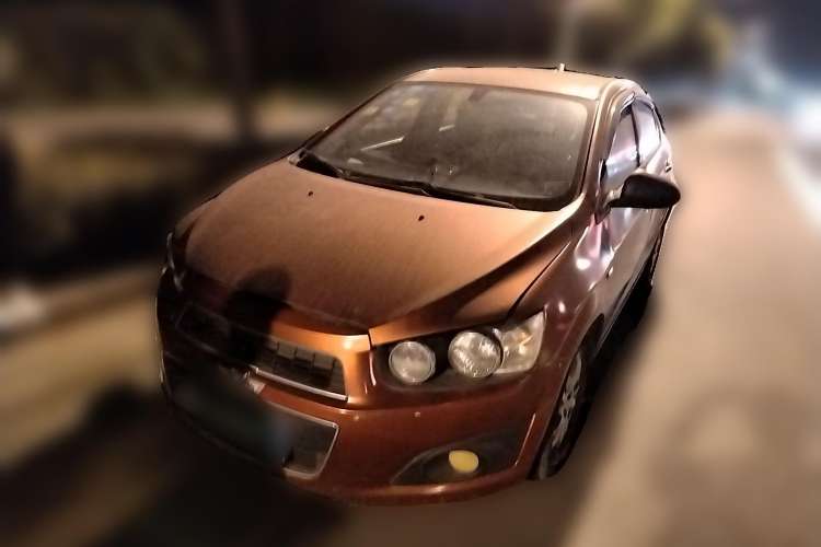 Used Chevrolet Aveo Sonic 2011 Sedan 1.4L Manual Transmission SE