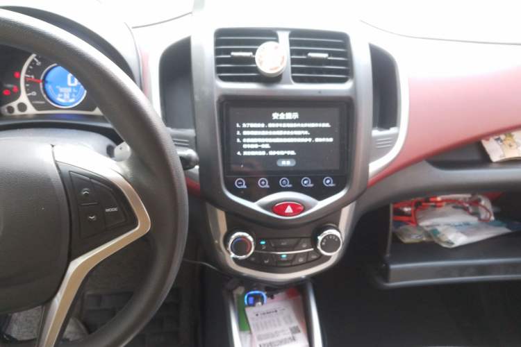 Used CHANGAN Benni 2015 1.4L IMT Prestige Model China V Standard
