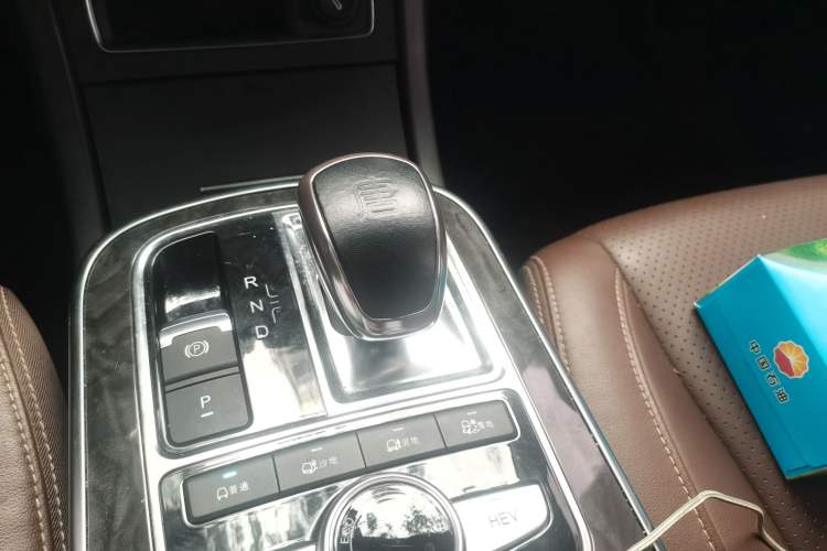 Used BYD Tang New Energy 2015 2.0T Four-Wheel-Drive Flagship Model Gear Lever