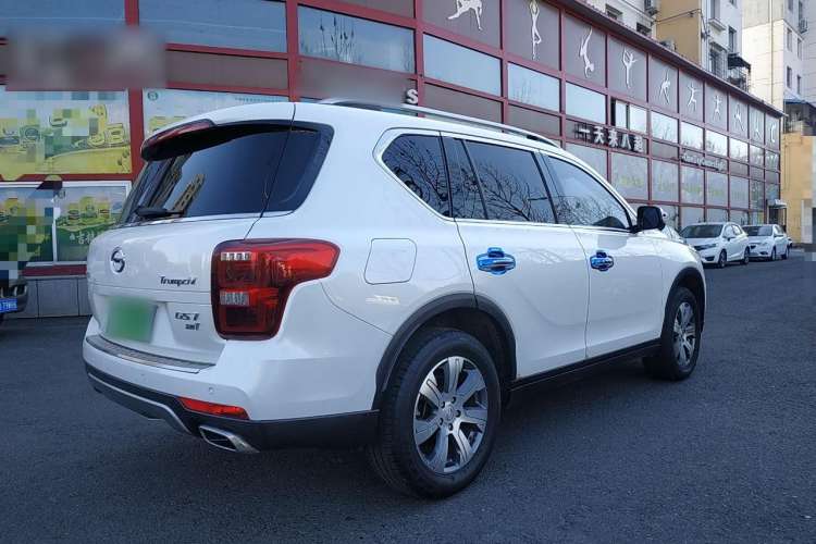 Used GAC Trumpchi GS7 2017 320T Two-Wheel-Drive Luxury Smart Connectivity Model
