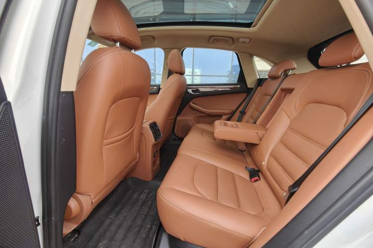 Used Zotye SR9 2017 2.0T Manual "Ultimate Light" Edition
