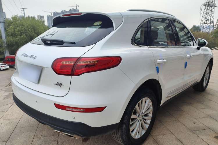 Used Zotye SR9 2017 2.0T Manual "Ultimate Light" Edition
