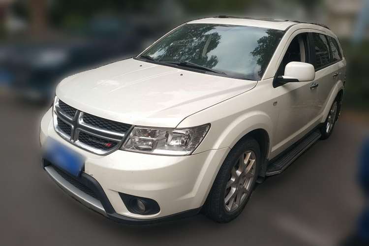 Used Dodge Journey 2013 2.4L Two-Wheel Drive Luxury Version