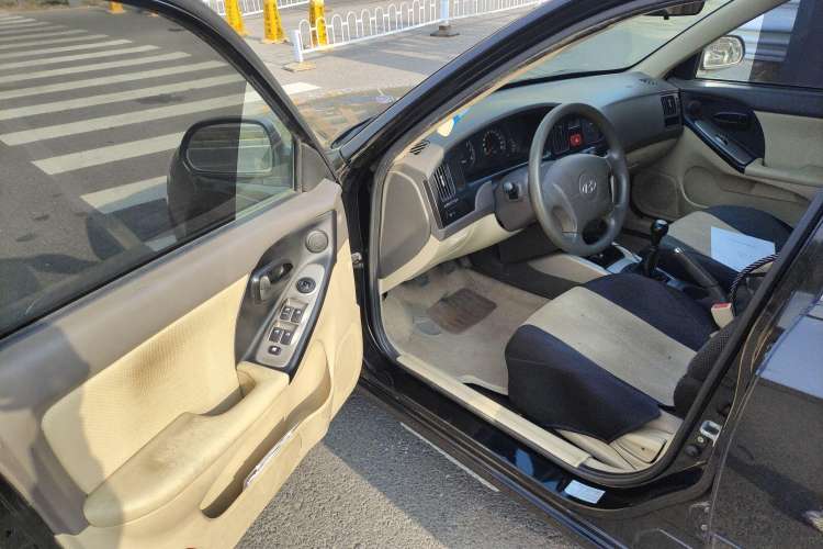 Used Hyundai Elantra 2007 1.6L Manual Comfort Model
