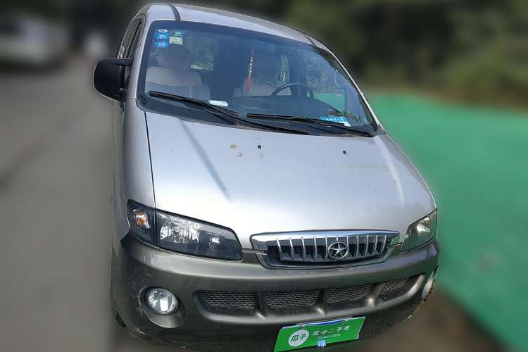 Used JAC Refine 2011 2.0L Shuttle Gasoline Standard Edition HFC4GA3
