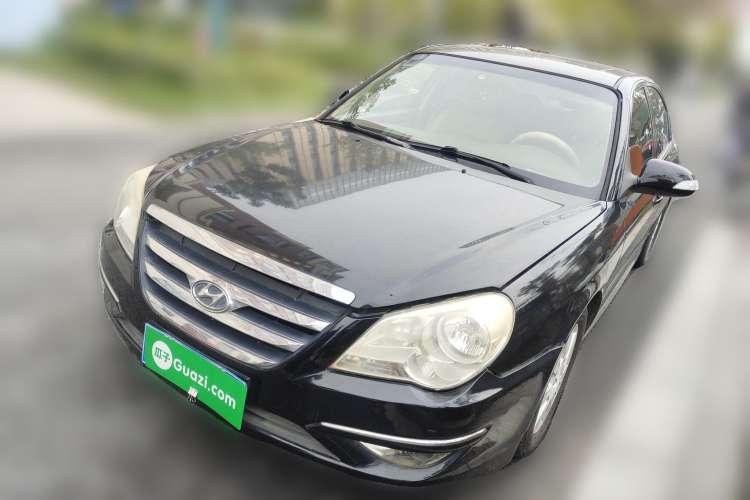 Used Hyundai MoInca 2009 2.0L Automatic Prestige GL Trim