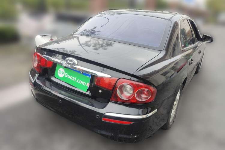 Used Hyundai MoInca 2009 2.0L Automatic Prestige GL Trim