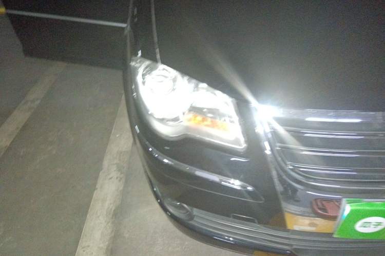 Used Volkswagen Touran 2008 1.8T ZhiZun Edition Automatic 5-Seater
