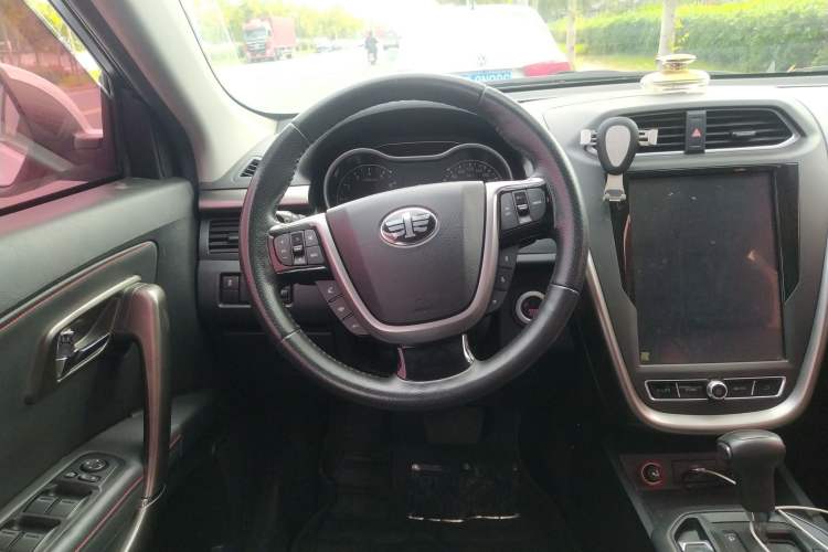 Used Bestune X80 2018 Live Edition 2.0L Automatic Comfort Model
