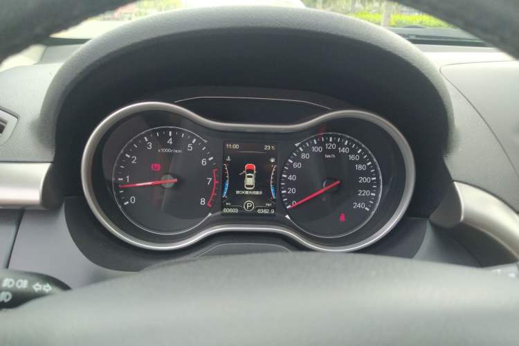 Used Bestune X80 2018 Live Edition 2.0L Automatic Comfort Model
