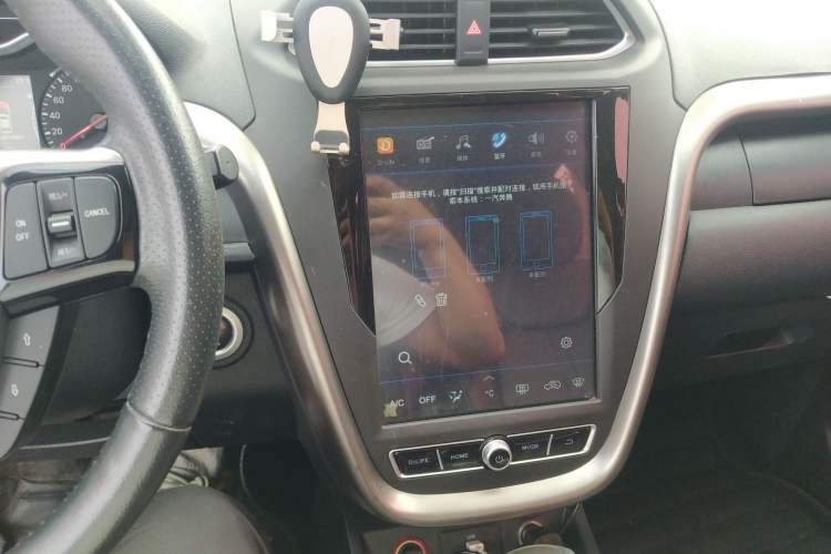 Used Bestune X80 2018 Live Edition 2.0L Automatic Comfort Model
