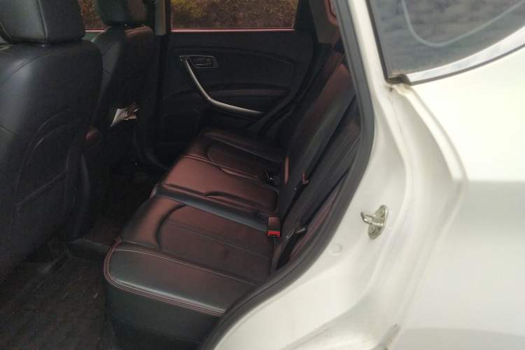 Used Bestune X80 2018 Live Edition 2.0L Automatic Comfort Model
