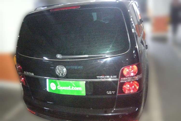 Used Volkswagen Touran 2008 1.8T ZhiZun Edition Automatic 5-Seater
