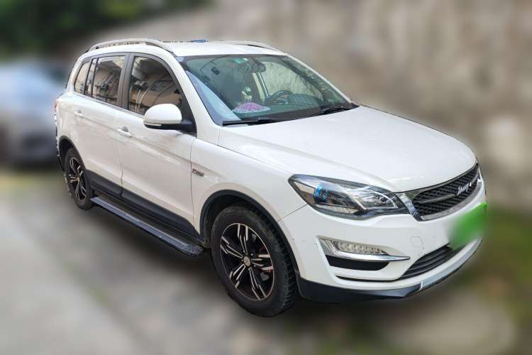 Used Zotye Domy X5 2017 Upgraded Model 1.5T Manual Luxury Version