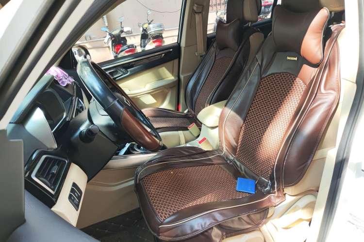 Used Zotye Domy X5 2017 Upgraded Model 1.5T Manual Luxury Version