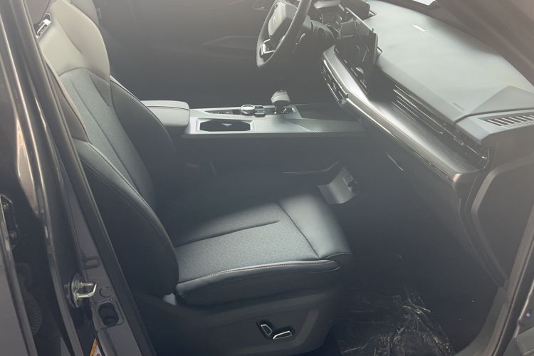 Used Oshan Z6 New Energy 2023 ZhiDian iDD 150KM Flagship PLUS
