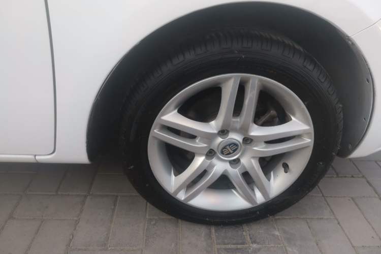 Used Oley Oley 2014 Hatchback 1.5L Automatic Comfort Model