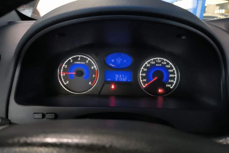 Used Geely Auto Classic Emgrand 2013 Hatchback 1.5L Manual Luxury Model