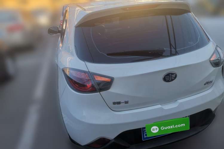 Used Oley Oley 2014 Hatchback 1.5L Automatic Comfort Model