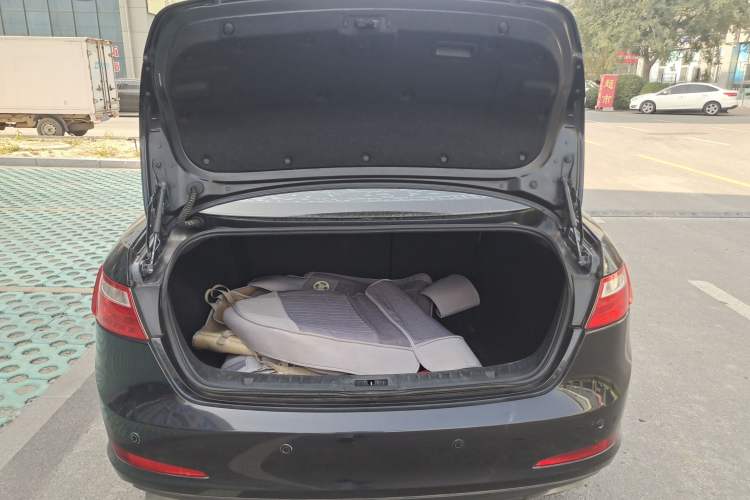 Used Bestune B70 2014 2.0L automatic comfort version