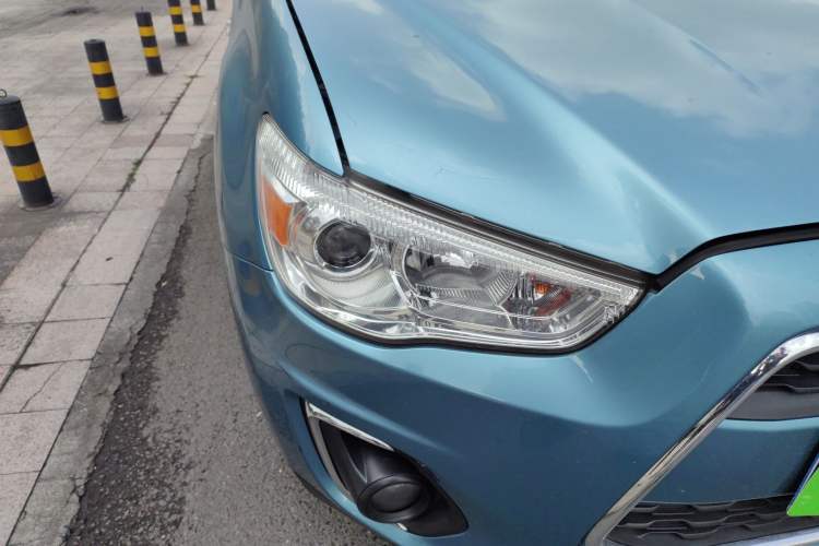 Used Mitsubishi ASX 2013 2.0L CVT Four-Wheel Drive Premium Edition

