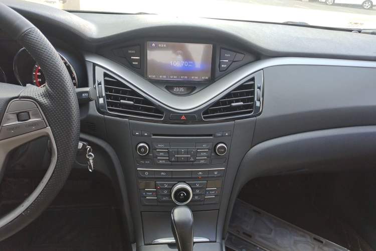 Used Bestune B70 2014 2.0L automatic comfort version