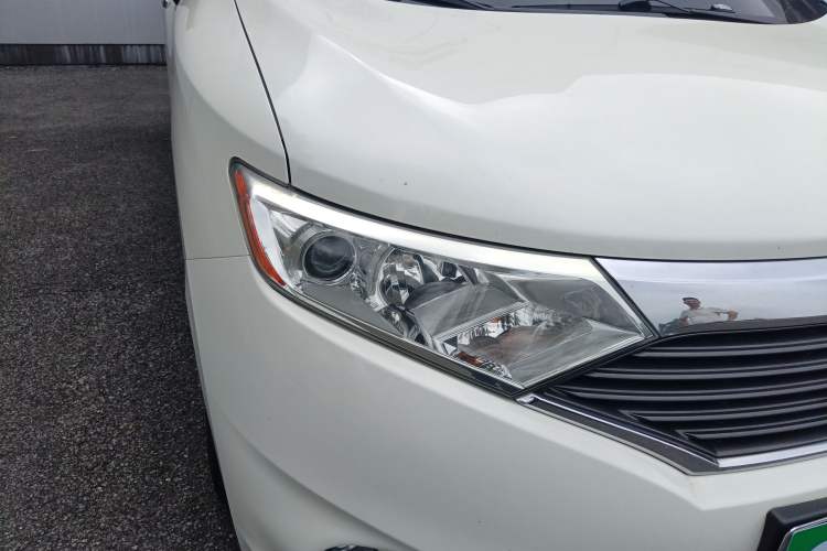 Used Nissan Quest 2015 3.5L SL
