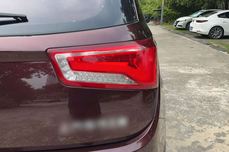 Used Baojun 560 2016 1.8L iAMT Elite Edition
